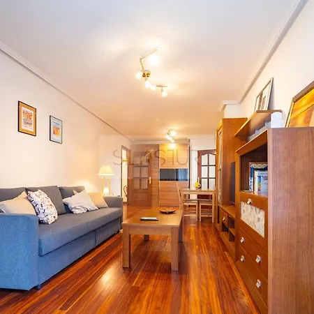 Апартаменти Larus Apartamento *