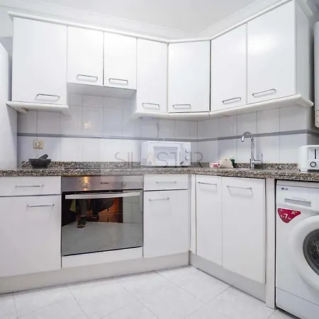 Larus Apartamento Апартаменти *